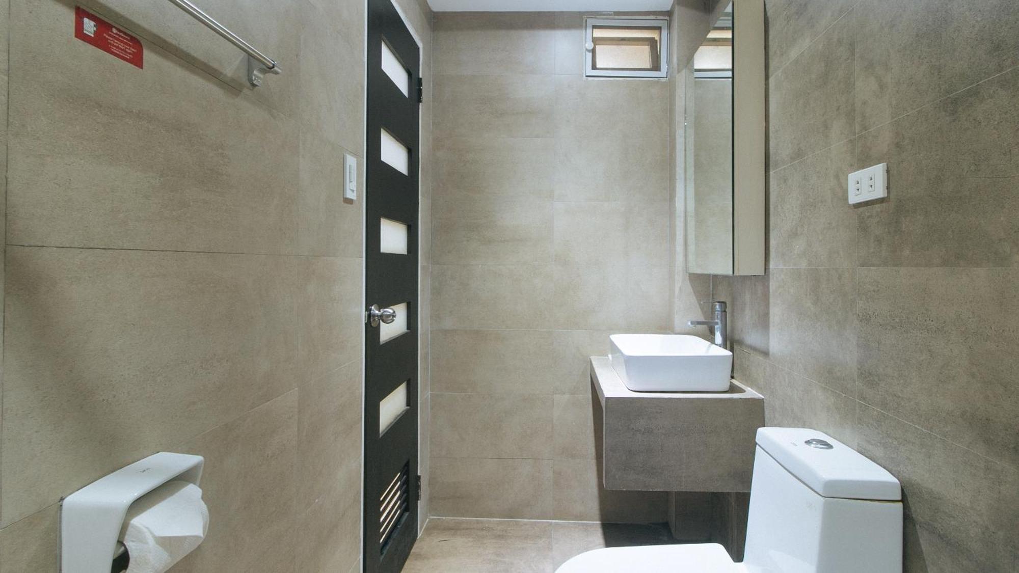 Reddoorz At Grand Apartelle Hernan Cortes Себу Экстерьер фото